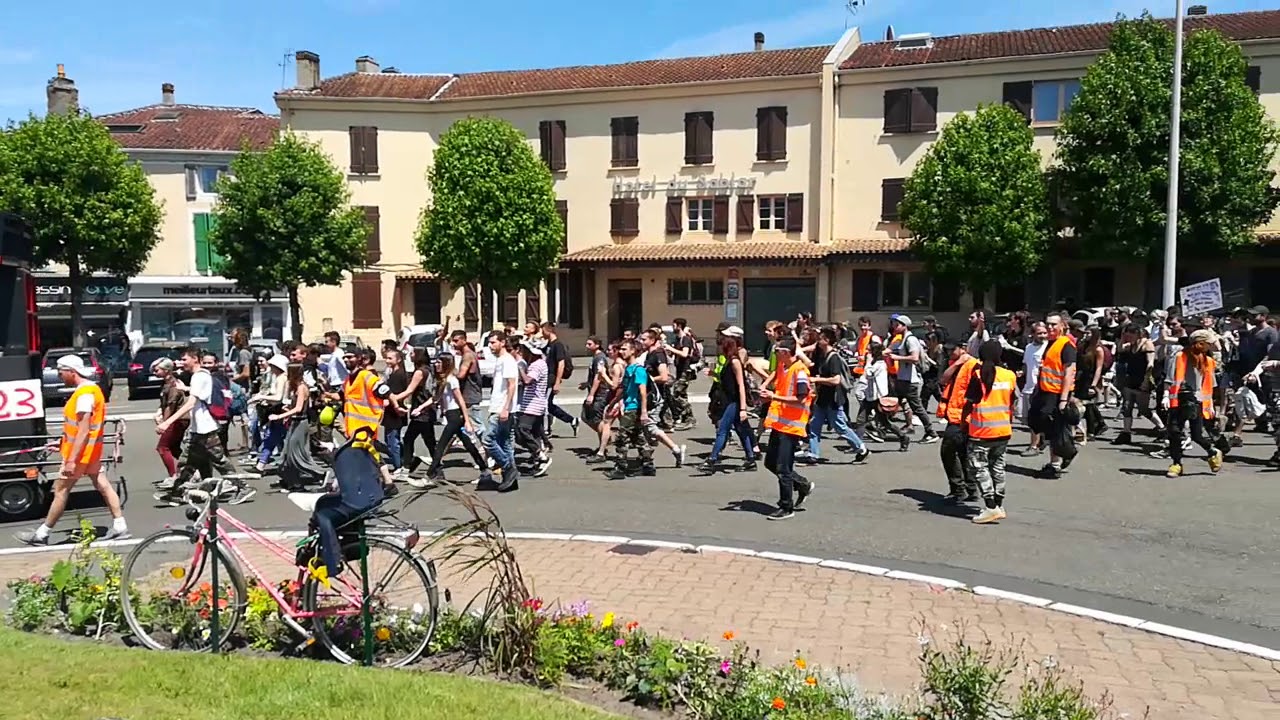 Mont de Marsan : manifestation des sounds systems