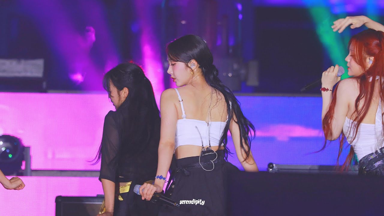 250814 광복 80주년 전야제 대한이 살았다!  'MANIAC' 비비지 신비(VIVIZ SinB) 직캠