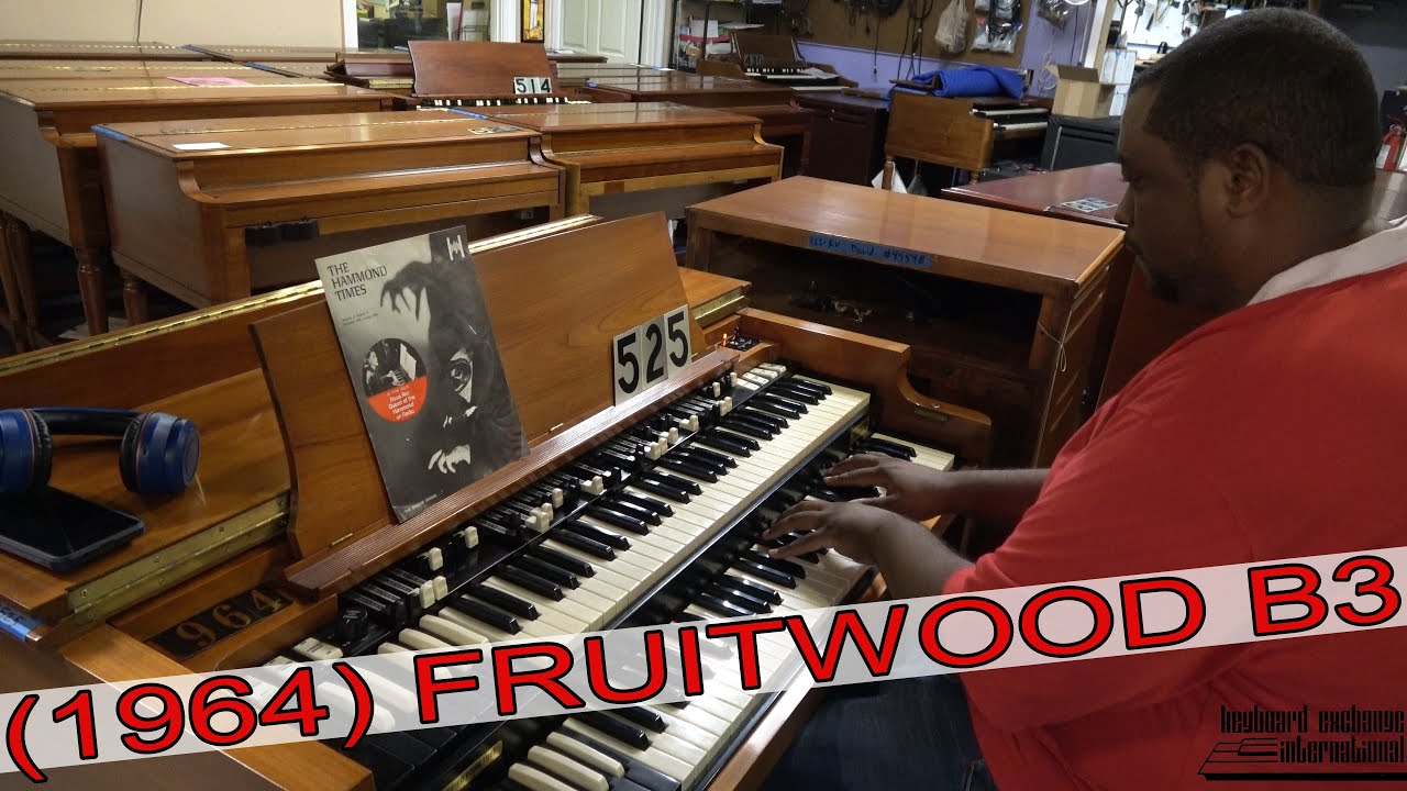 #525 Fruitwood B3 with matching Leslie 122