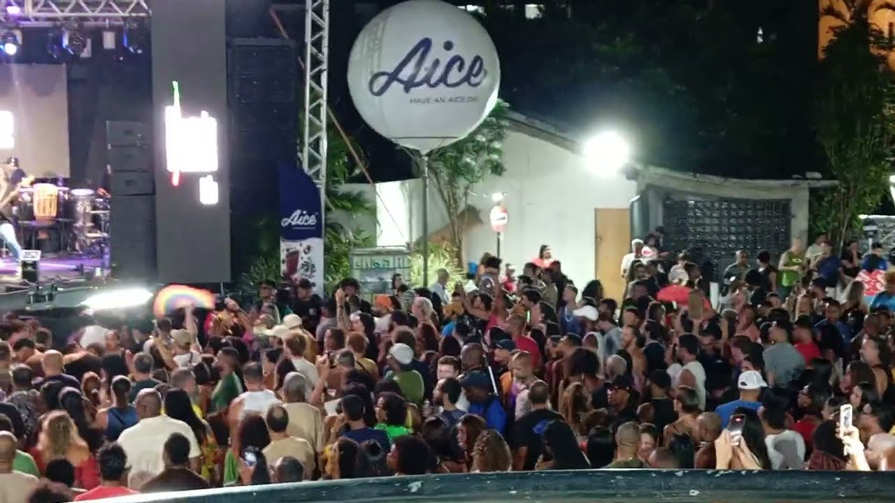Banda Pimenta Nativa na Praça Neguinho do Samba - Pelourinho
