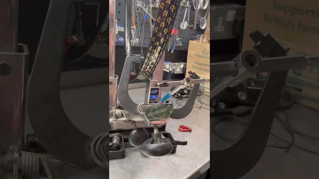 Top wheel truing trick! 👏🏼