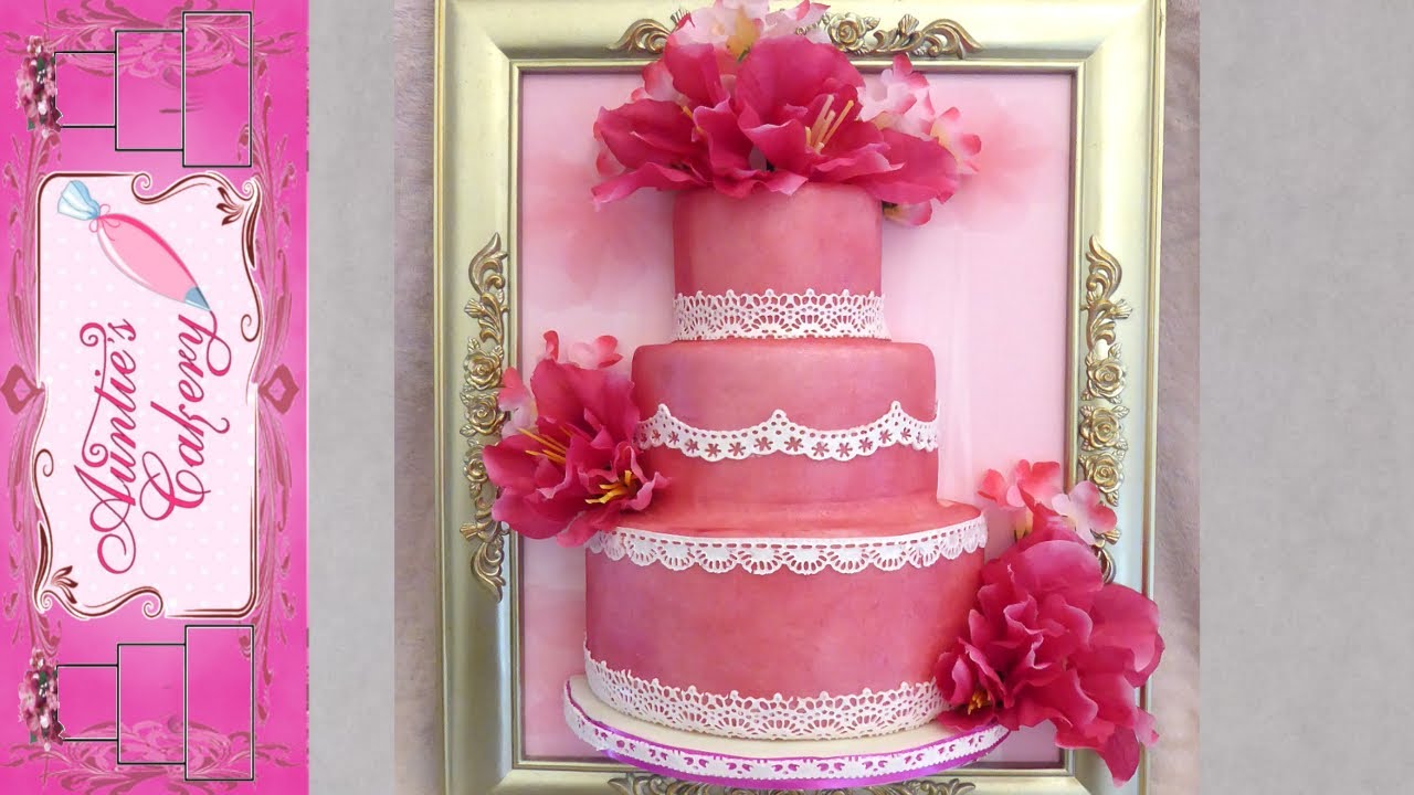 Hot Pink Dislpay Wedding Cake