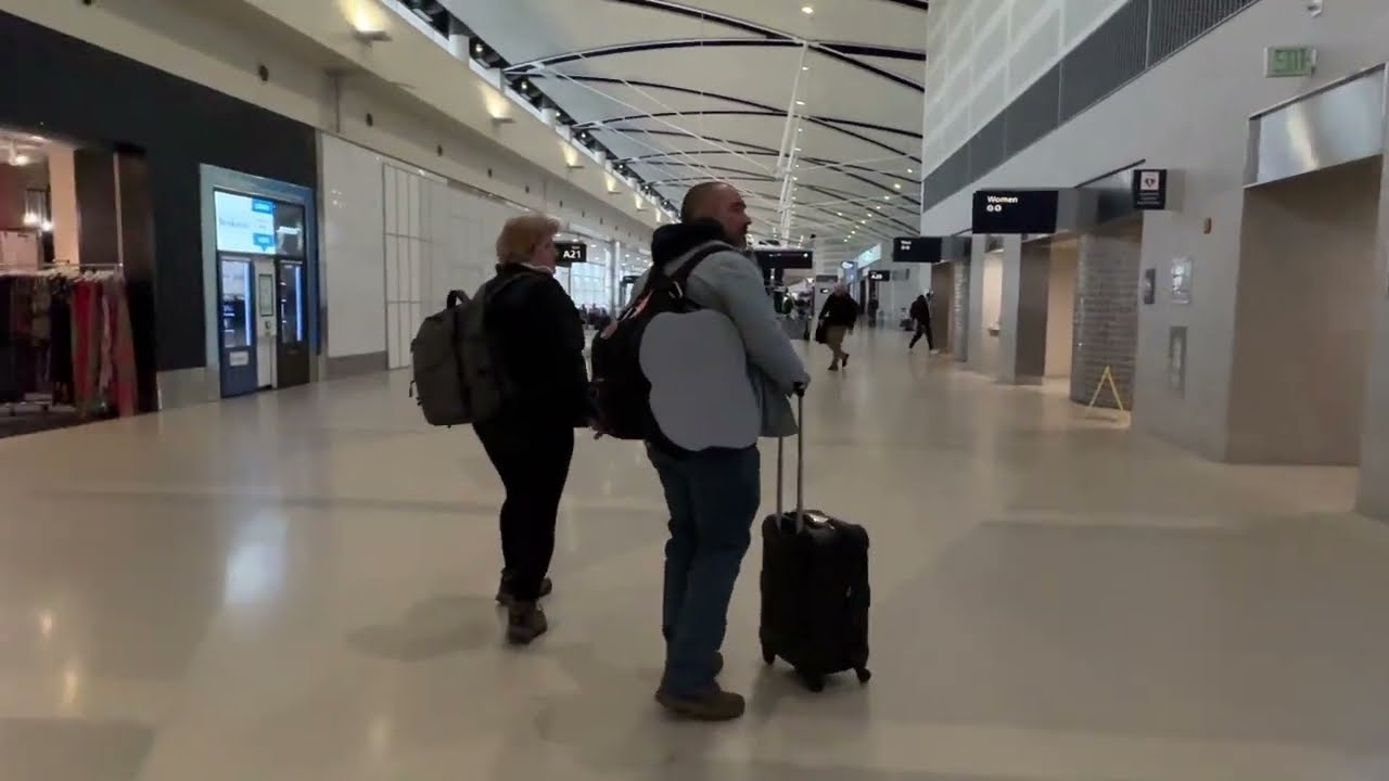 Exploring DETROIT METRO AIRPORT Like a Pro!