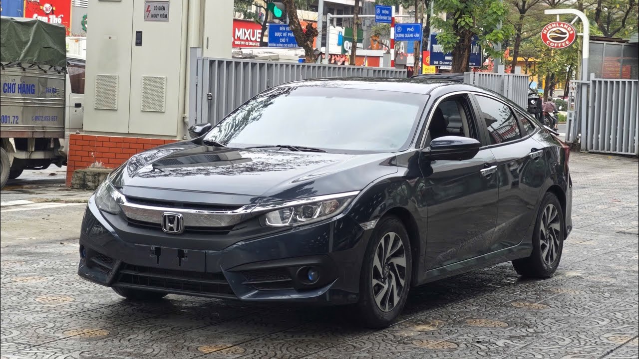 Mẫu xe thể thao #honda #civic 1.8E 2018 em đang có sẵn các bác có nhu cầu alo em nhé 