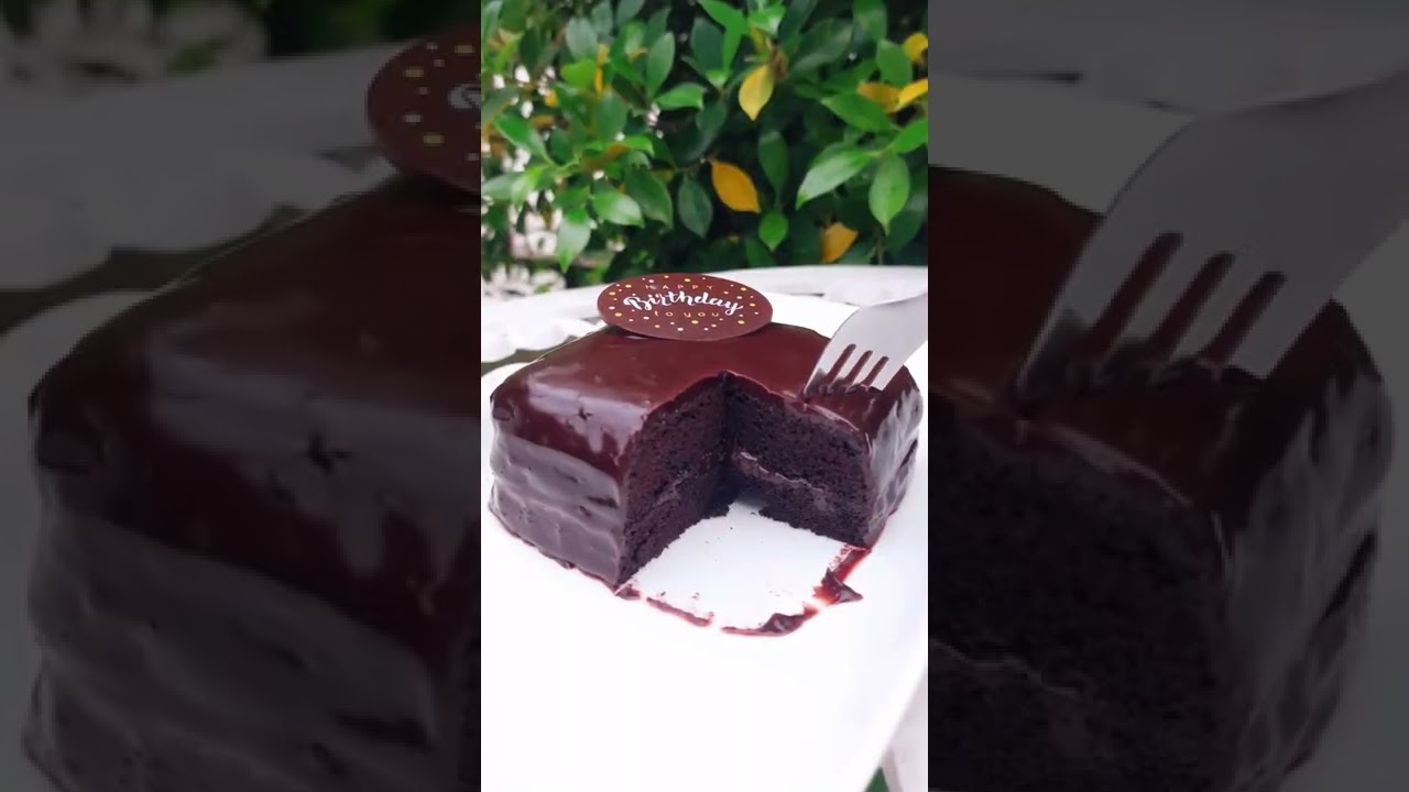 Super Moist Microwave Chocolate Cake! 😍🍫
