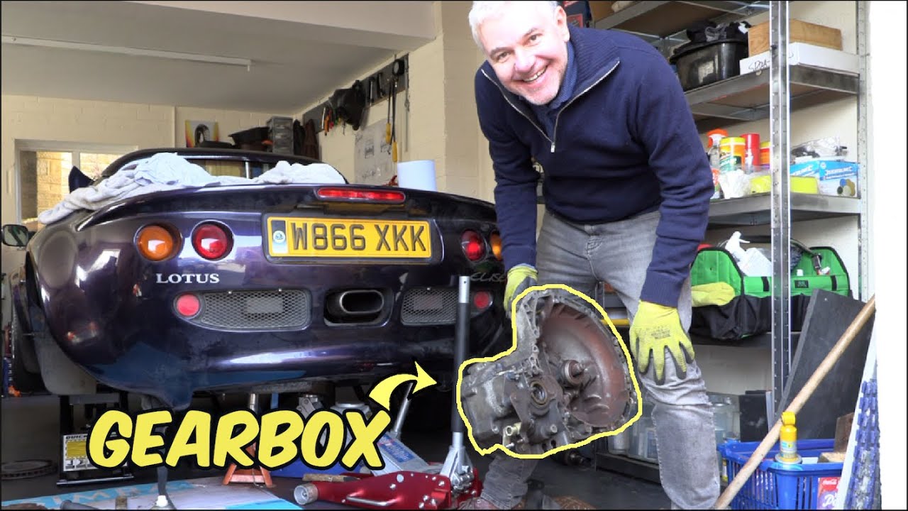 Наконец-то я понял, что не так с моим Lotus Elise — снятие коробки передач и проверка сцепления