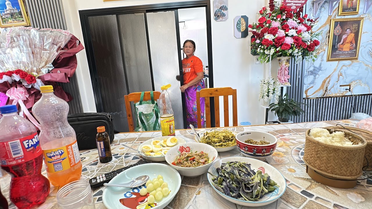 บุกเซอร์ไพรส์แม่ แม่ไหวทำอะไรให้ทานเช้านี้