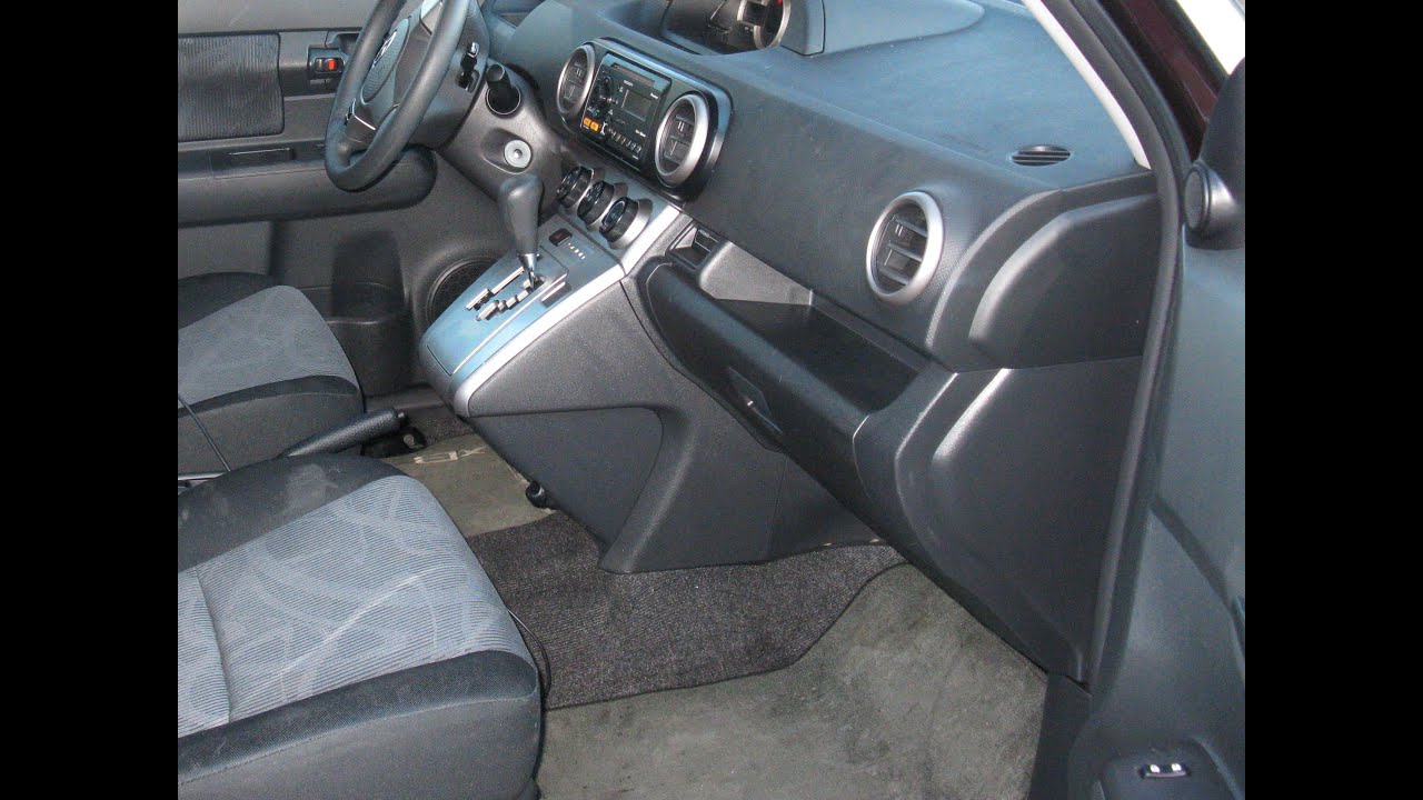 Как заменить воздушный фильтр салона на Scion xB