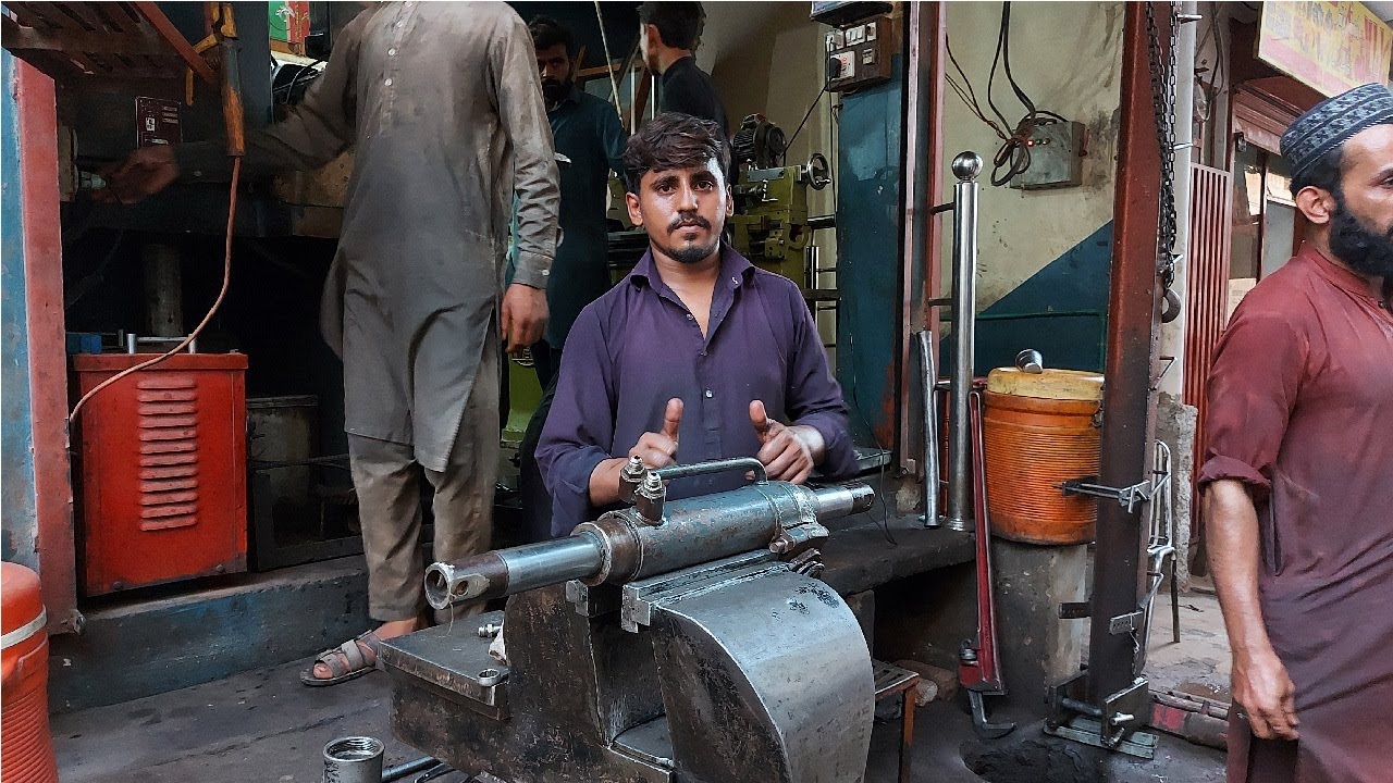 Repairing And Restoration MF 385 Tractor Steering Jack