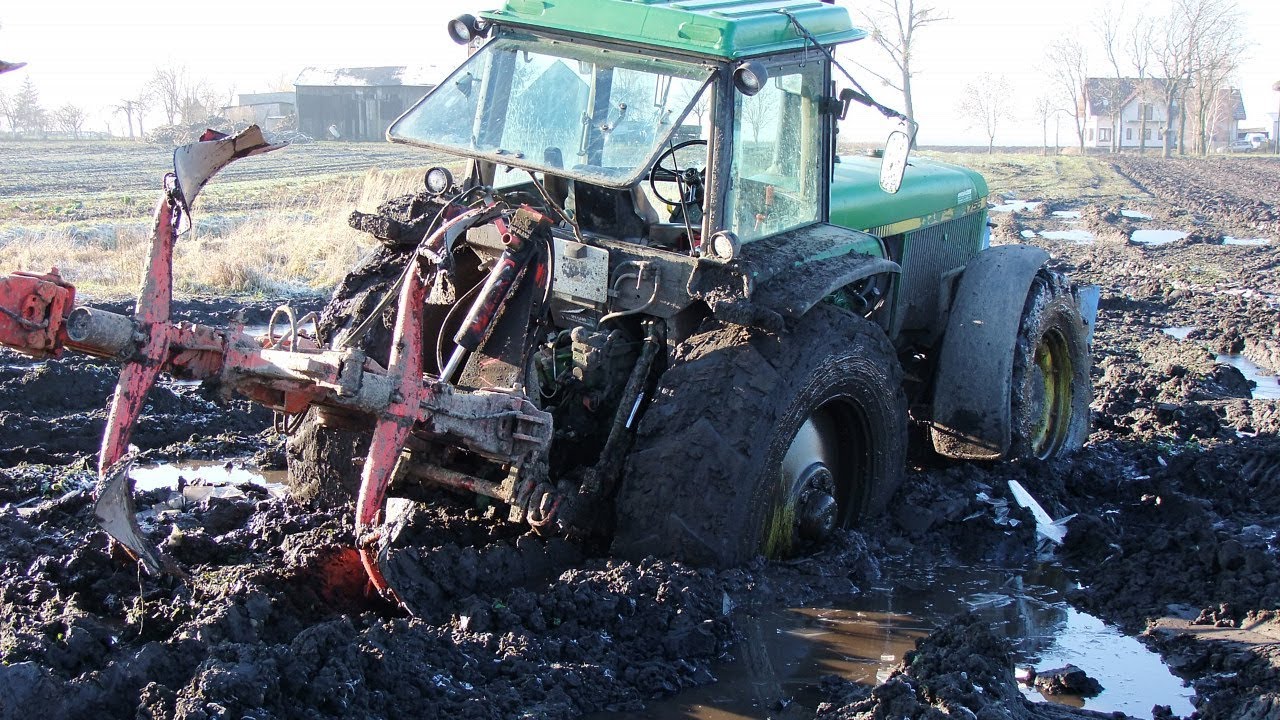 Wtopa lokomotywy! John Deere 4755 i Kuhn Varimaster w ciężkiej orce (oryginalny dźwięk)