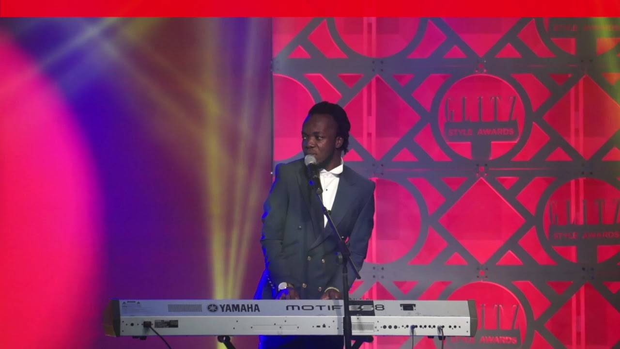 Akwaboah's spetacular Performance at the Glitz Style Awards 2017 | GhanaMusic.com Video