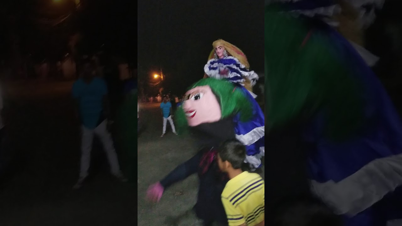 El baile de la gigantona y el enano cabezon ala Virgen de hato
