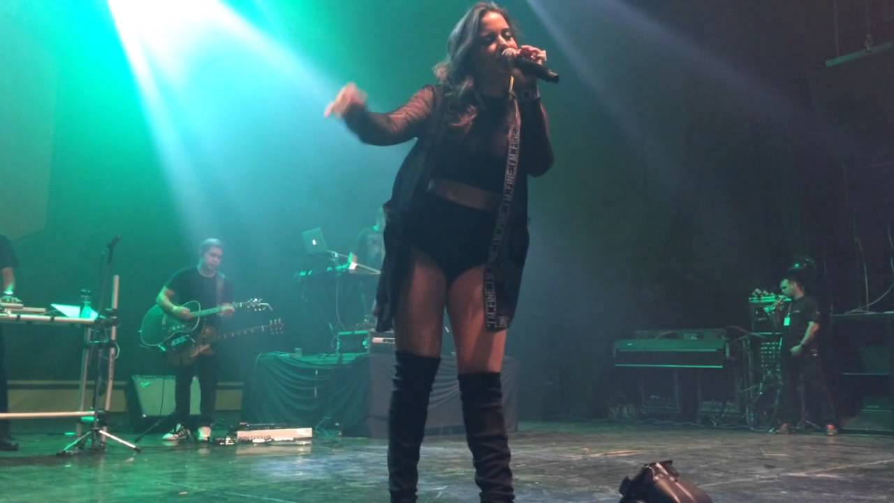 Medley Funk das Antigas - Anitta na Fundição Progresso RJ