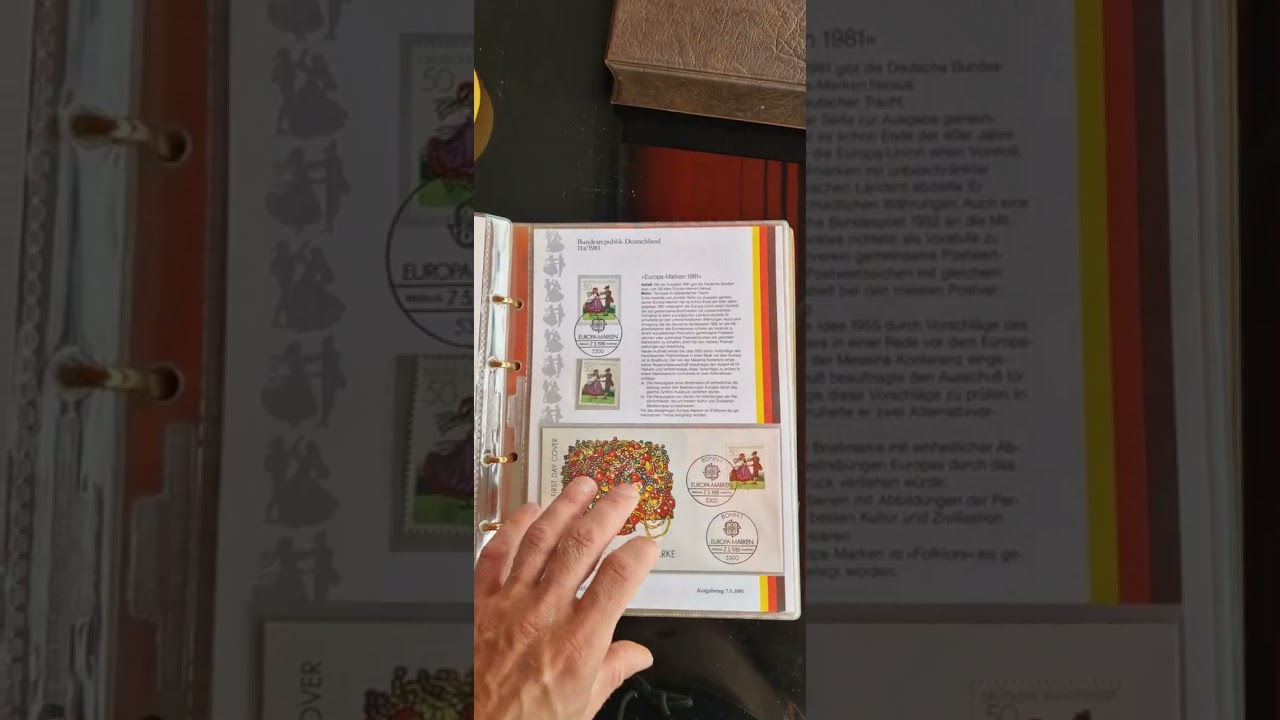 Briefmarkenalbum 28 (100St)