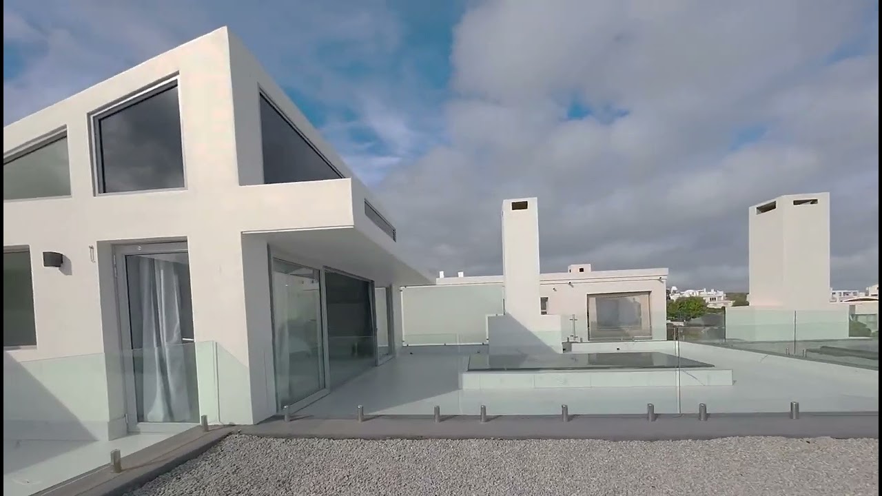 Paradise Beach, Real Estate Flythrough Tours.