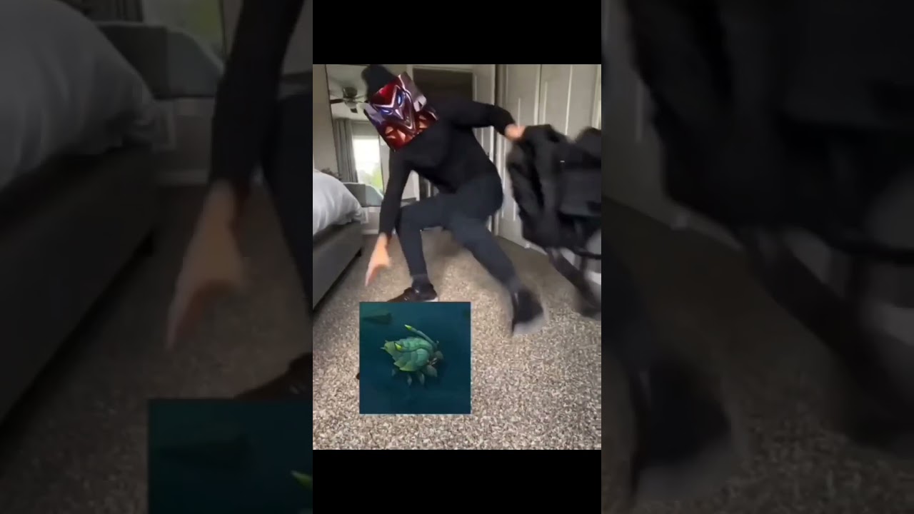 Shaco Vs Yi In Real Life #shorts #funnyshorts
