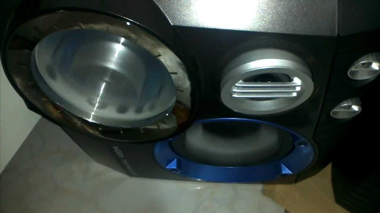 Caixas Philips FW-M779 tocando em um AMP. DBS3000.