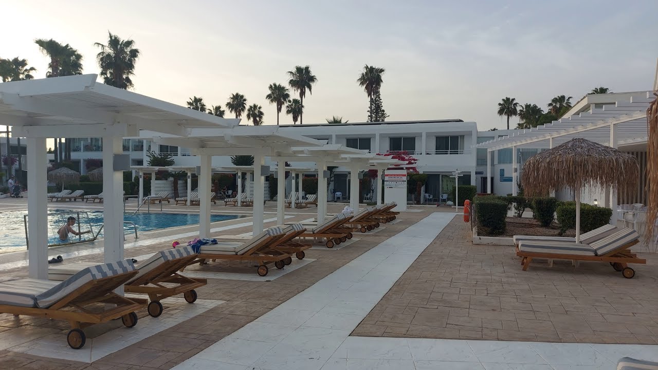 DOME BEACH HOTEL & RESORT - Cyprus