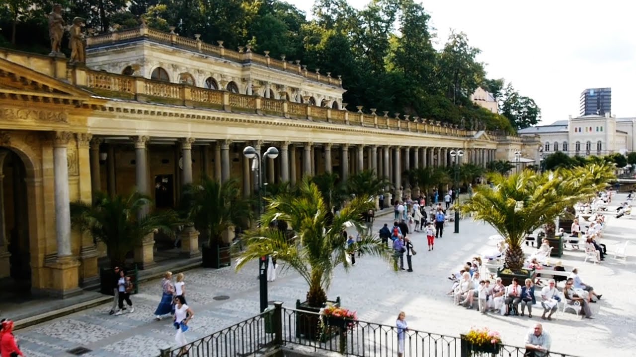 Karlovy Vary - Kolonády a prameny