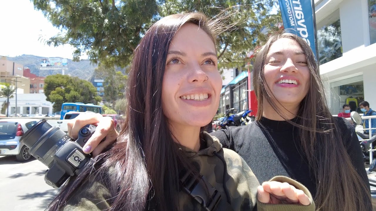 CAMBIA SU CARRO POR UNA MOTO - Piloto y mejor amiga LIZZ RESTREPO