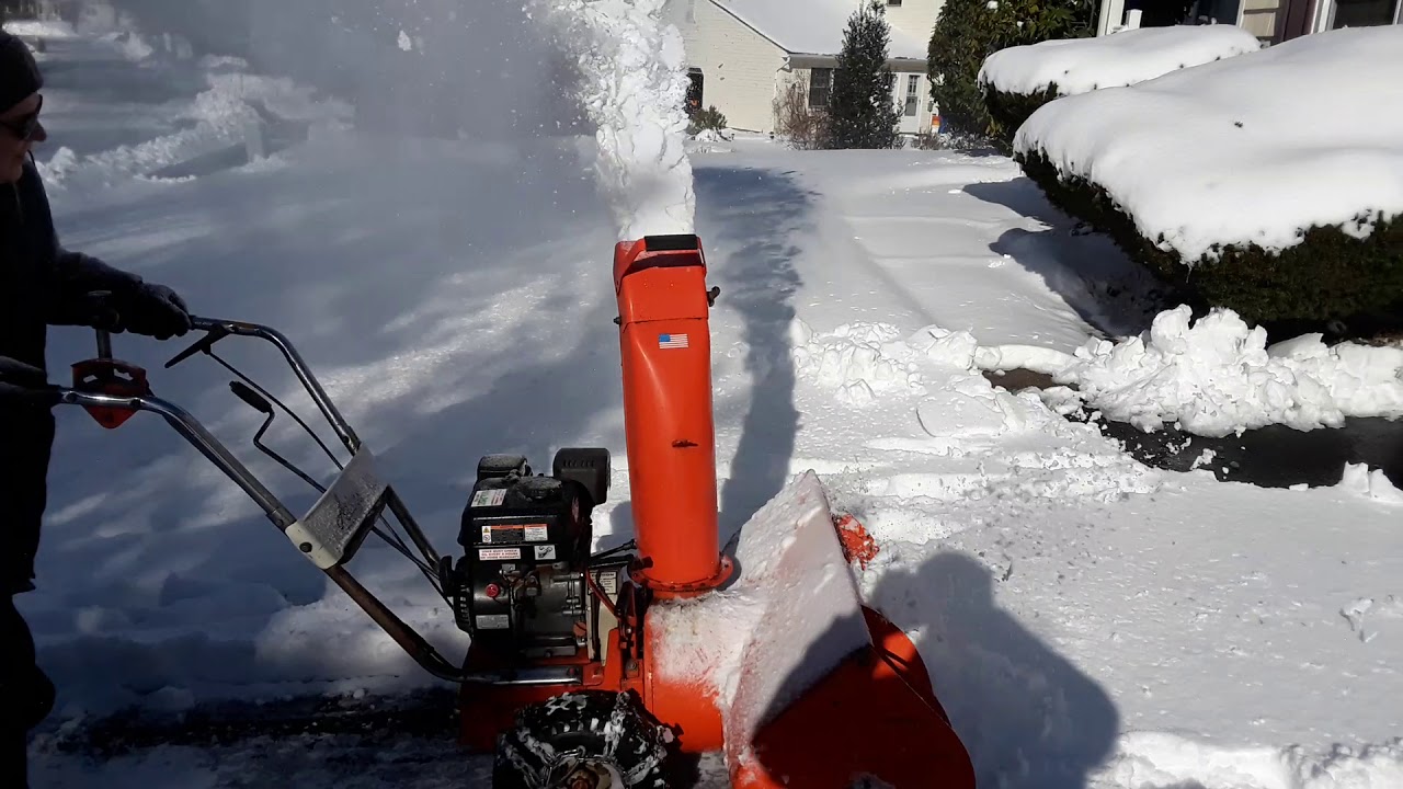 1971 Ariens Sno-Thro 32 wide 10,000 series with Predator 212 upgrade in action. 9 inches heavy snow.