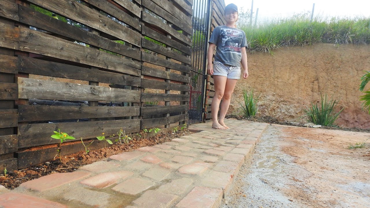 Calçamento para jardim com tijolinho de demolição