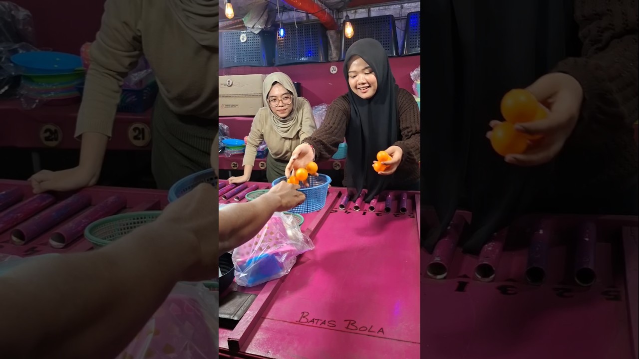 Trik unik main bola gelinding game pasar malam #shorts