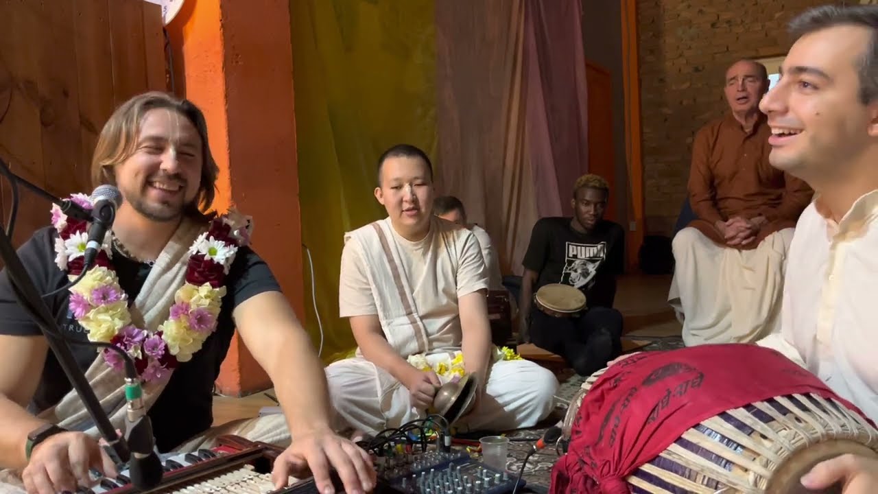 Iskcon -Kirtan mela-Rostov-Vaishnava-prana prabhu-d-y-2