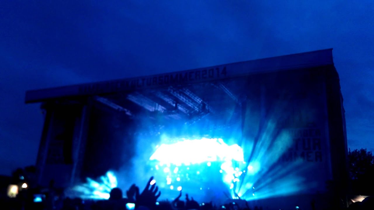 Avicii "live" - Shame On Me  in Hamburg, Trabrennbahn 30.08