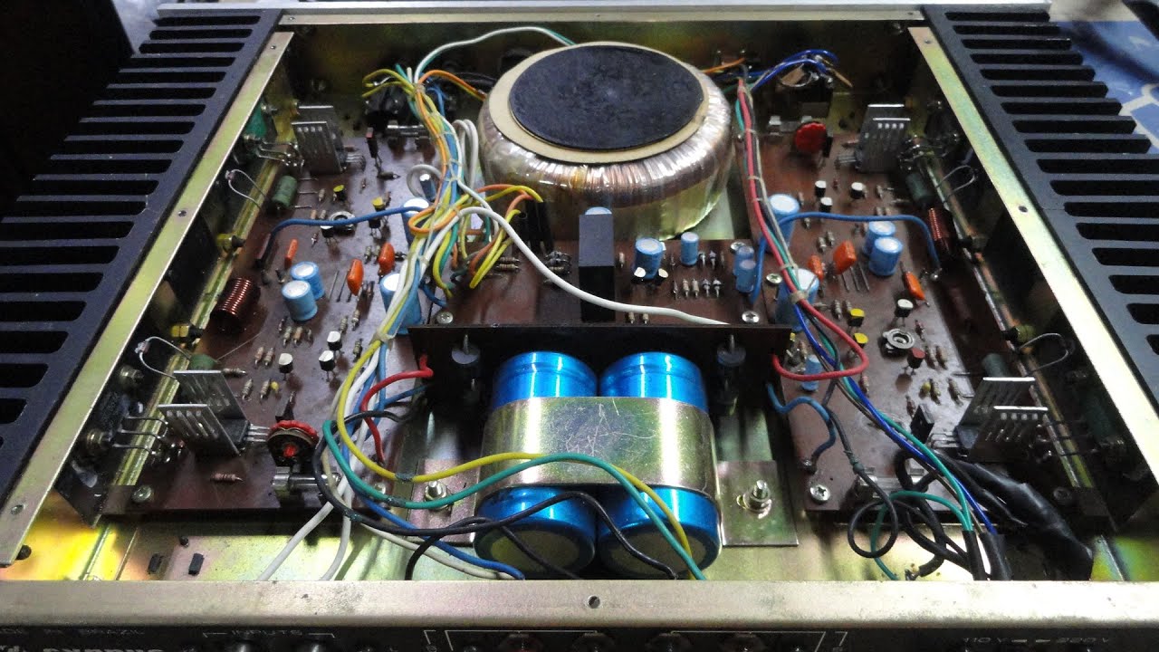 O Rei do Som - Amplificador Cygnus PA-400