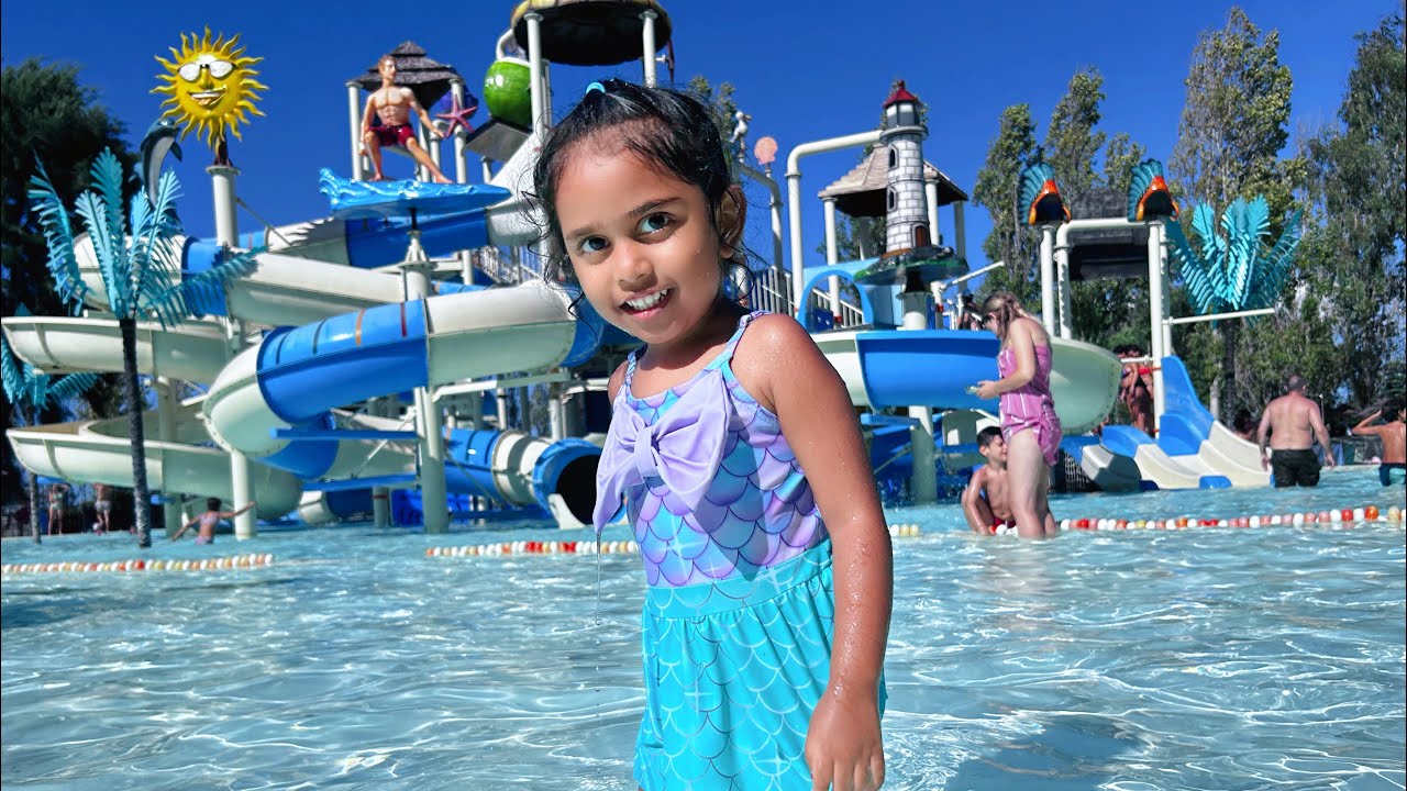 Zoomarine pool sides 