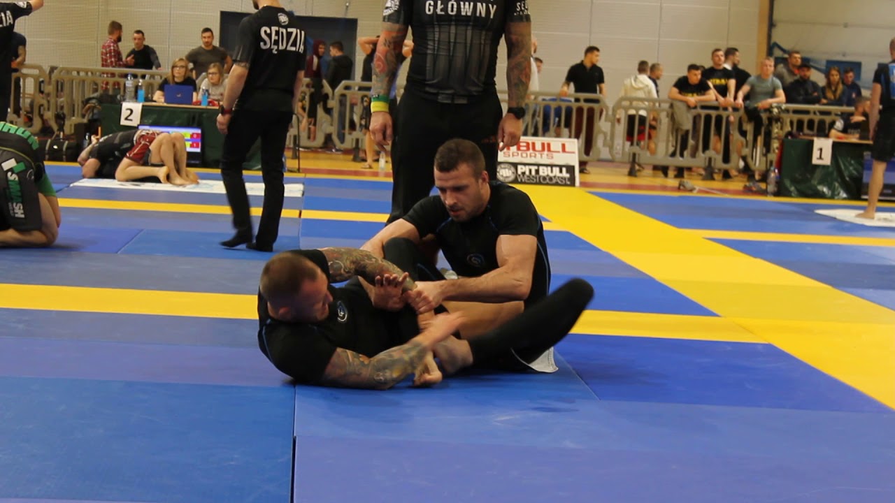 IX MP NO GI: FINAŁ czarne pasy 91,5 kg Piotr Fręchowicz vs Karol Dzieniszewski