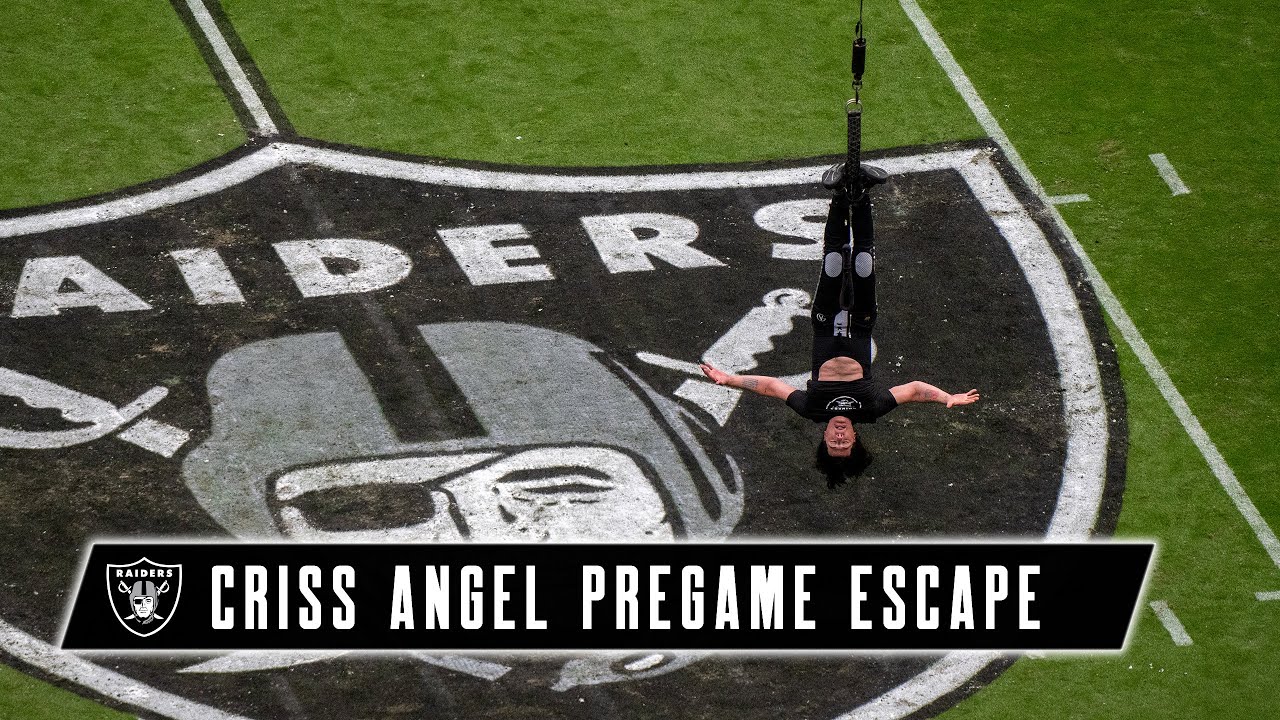 Criss Angel Performs Straitjacket Escape Before Raiders-Bears Week 5 Matchup | Raiders | NFL