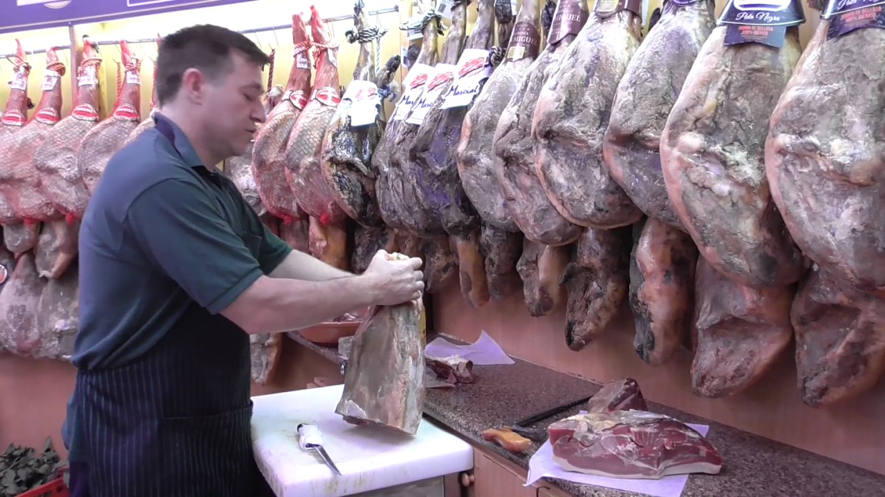 Aprender a deshuesar un jamón. 