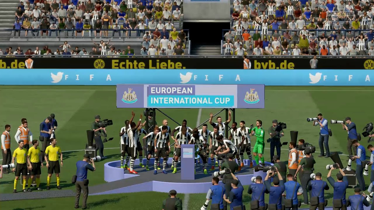 Pre-Season Win! Newcastle Utd vs Werder Bremen (2–1) | FIFA 17 Career Mode | Full Match