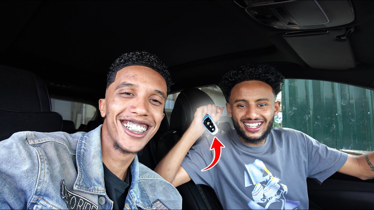 ቅዱስ ለመጀመርያ ጊዜ መኪና አስነዳኝ