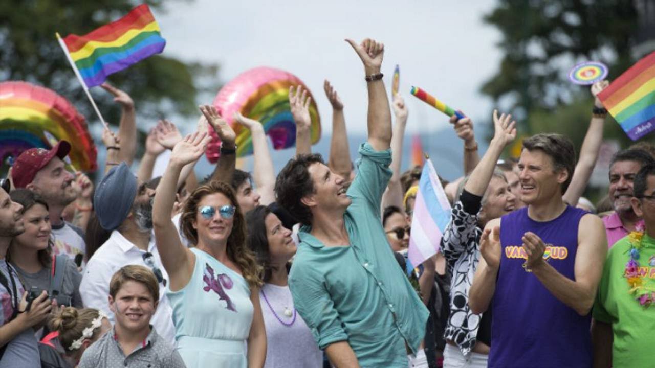 Justin Trudeau first PM to march in Vancouver Pride parade