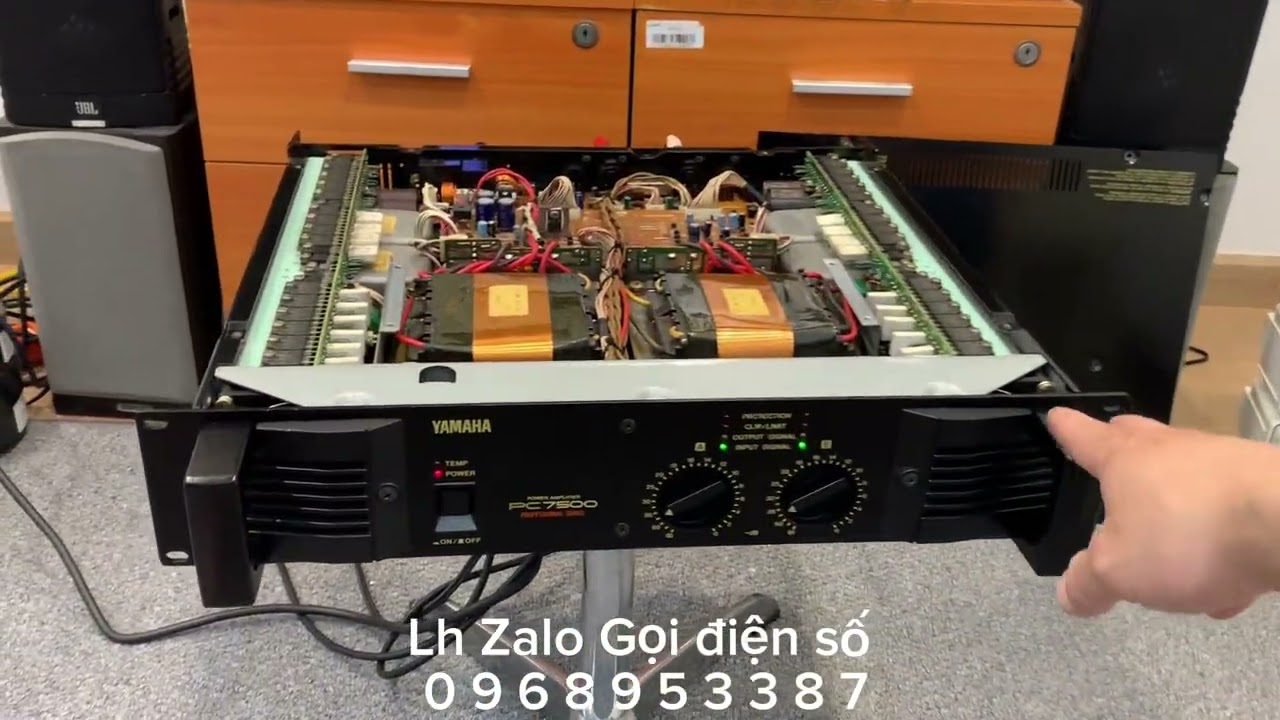 Đẩy YAMAHA PC-7500
