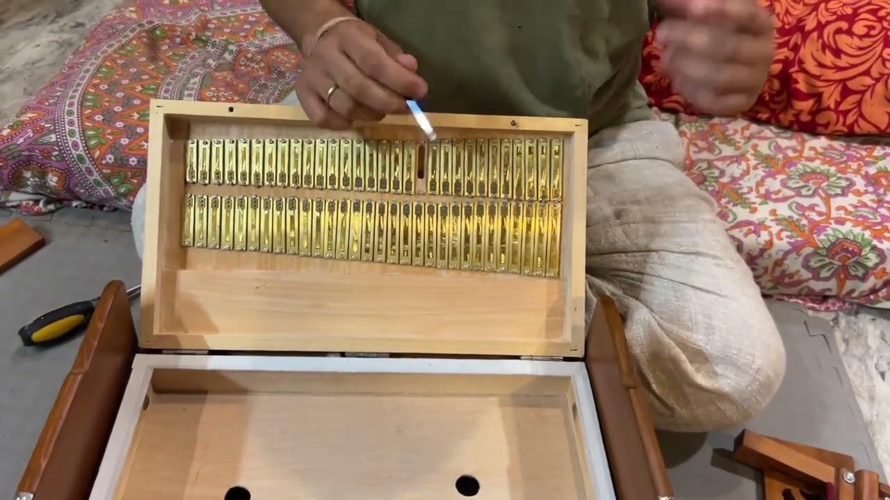 Harmonium Maintenance tutorial: how to fix a buzzing reed - detailed video