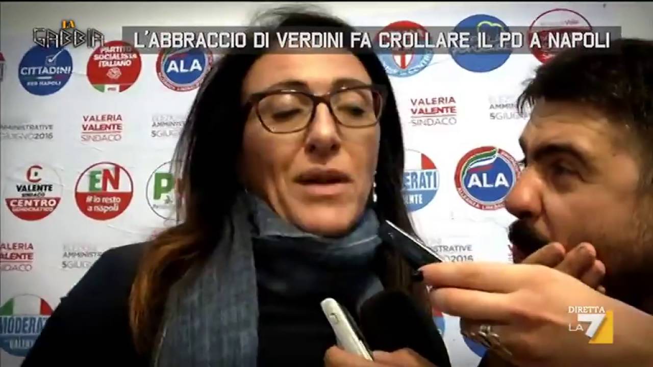 L'abbraccio di Verdini fa crollare il PD a Napoli