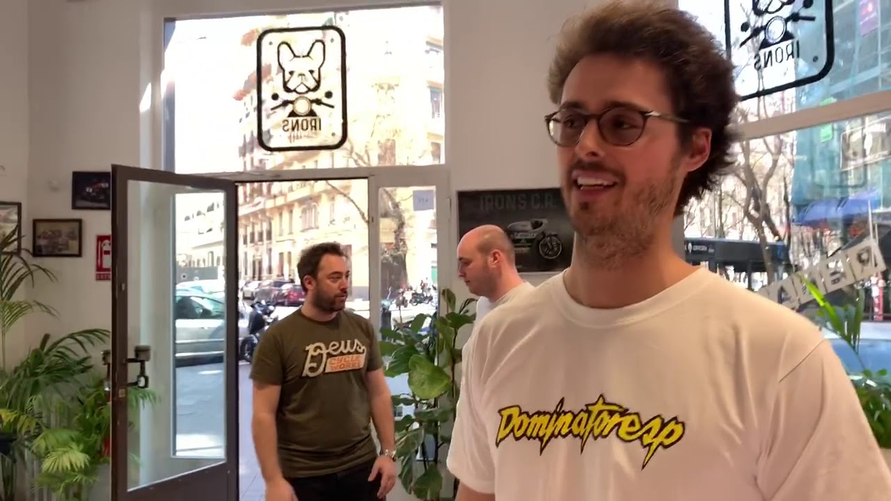Visitamos la tienda de Irons Cafe Racer en Madrid y Hablamos con su propietario Miguel