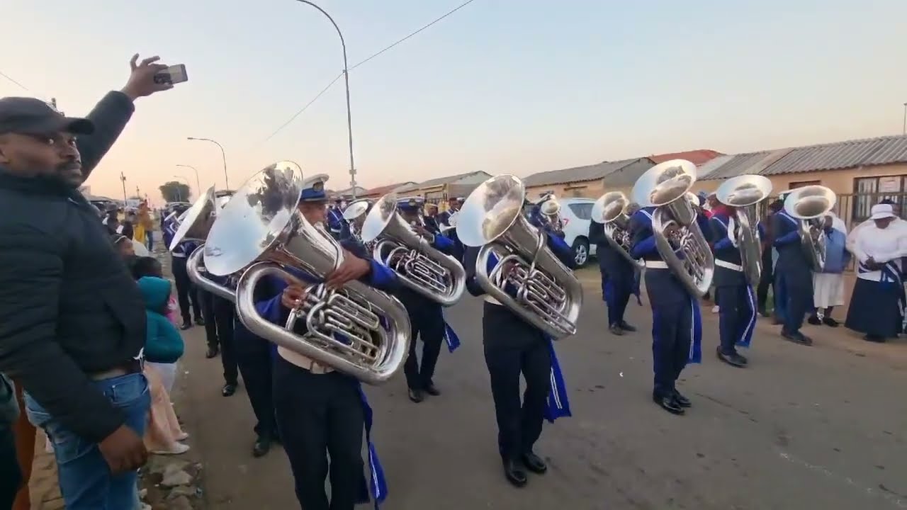 Sedibeng Marines🔵⚪🔵 Innovation is a hidden feature to success 🙌  🇿🇦🇩🇪  @Soweto 2023🥳🥳 Ukraine