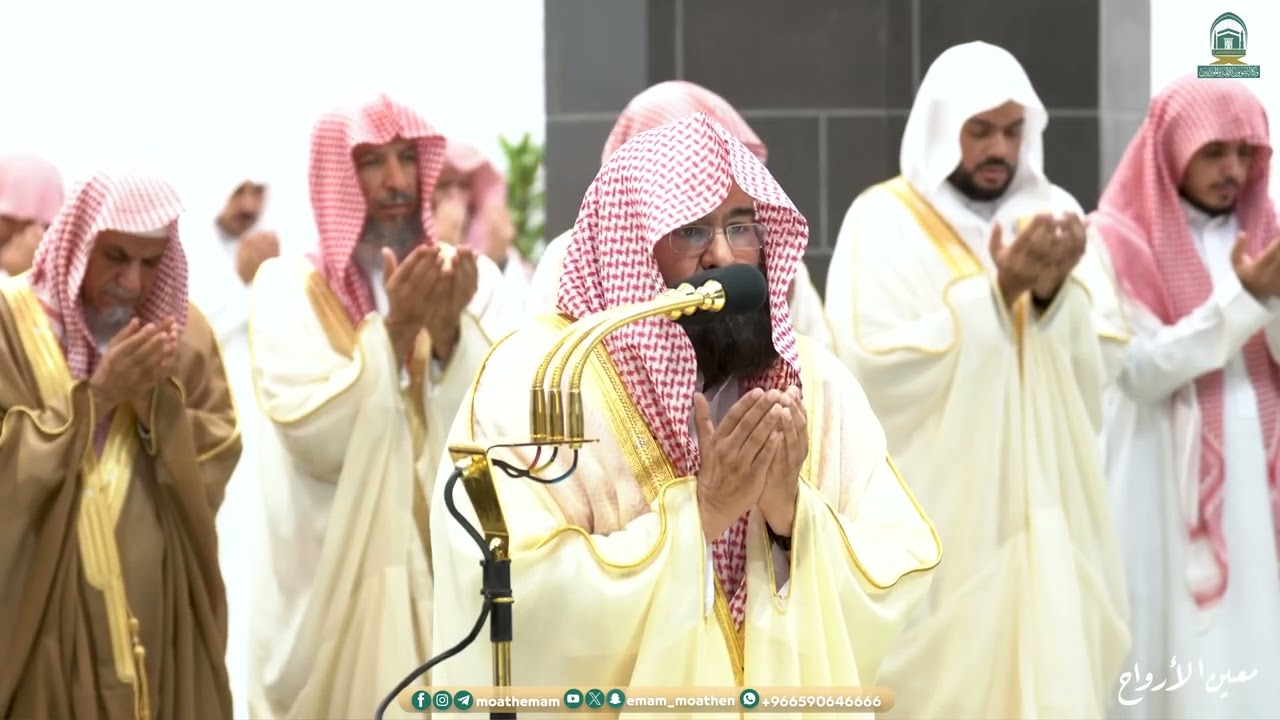 شاهد عندما اهتز المسجد الحرام بأكمله للدعاء للشيخ ابو اسحاق الحوينى فى الحرم - معالى الشيخ السديسى