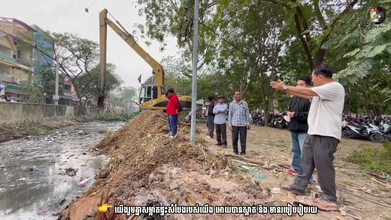 ជោគជ័យ កាប់ដើមឈើមិនដាច់ខ្សែរភ្លើង បានល្អណាស់ អរគុណដល់ក្រុមការងារជំនាញដែលខិតខំក្នុងការបំពេញការងារ   !