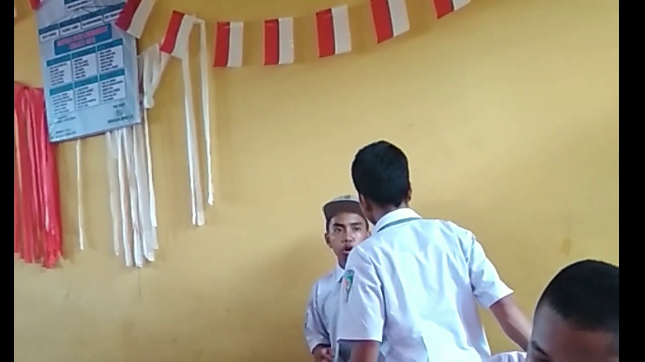 tumbuk nah dapat duit aku!