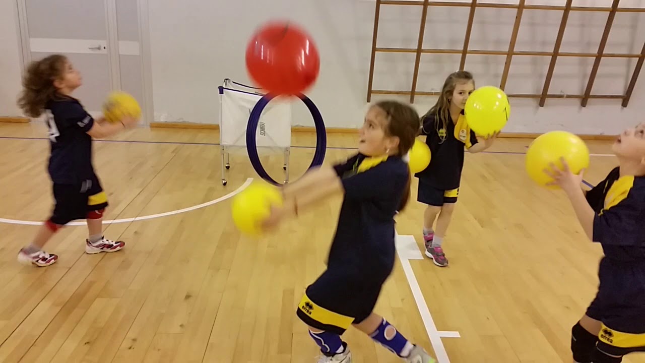 - DIDATTICA BAGHER E PALLEGGIO, USO PALLONCINI