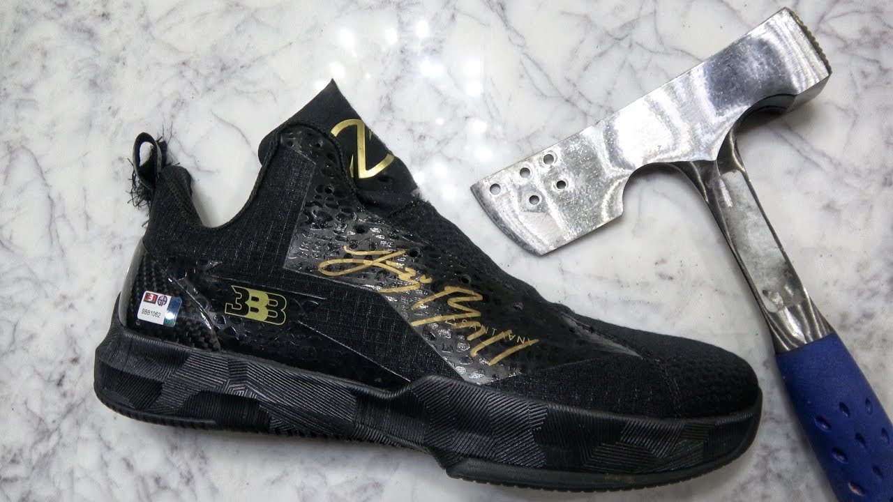 What's inside Lonzo Ball's Shoes?