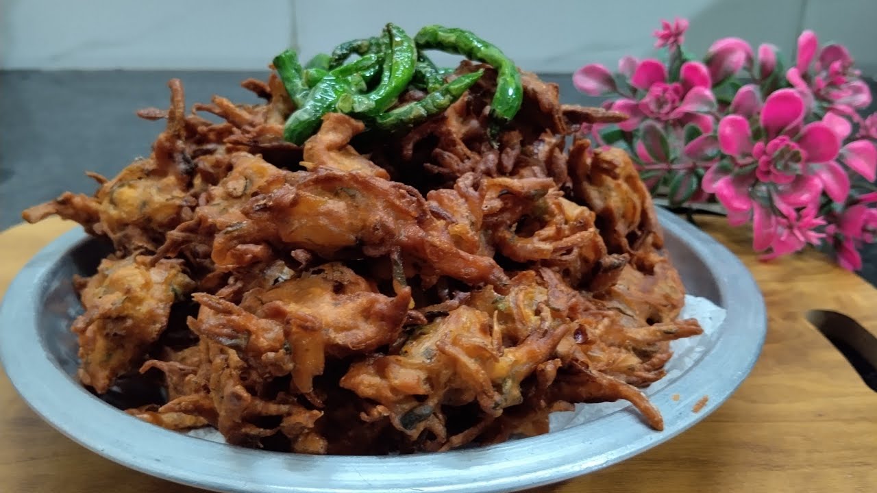 बाजार जैसे क्रिस्पी प्याज के पकोड़े। bajar jaise krispi pyaj ke pakode