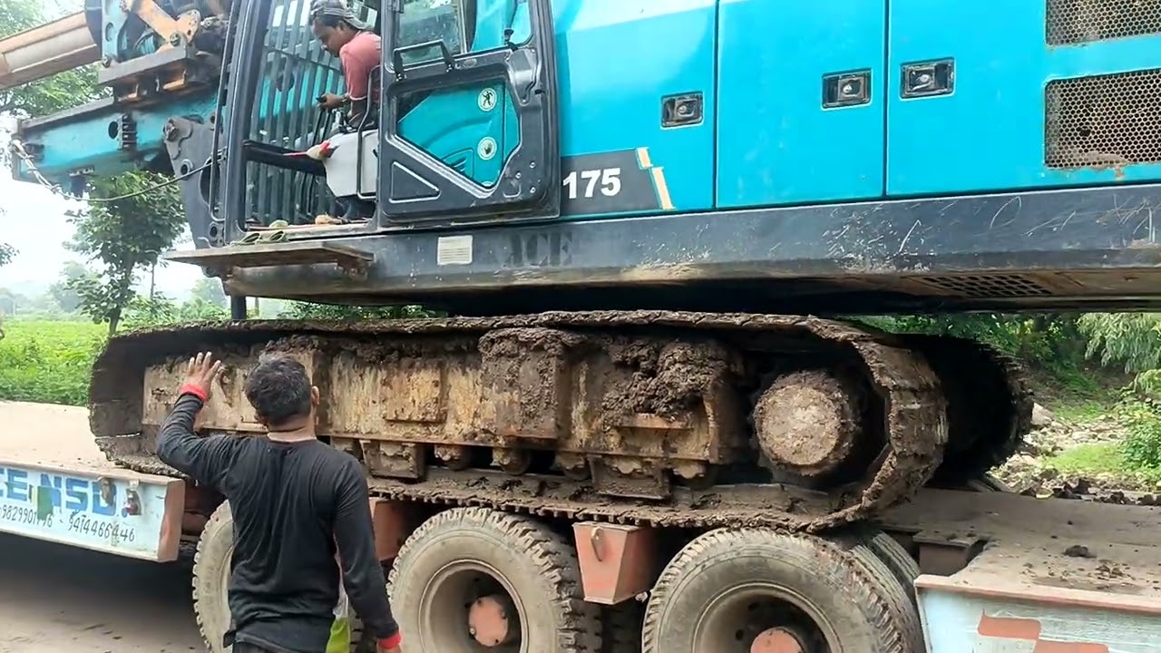 Sunward SA,175 Pilling rig machine Loading with Kelly baar Rajeshthan to Chinnai Sifting Site ✌️🥰