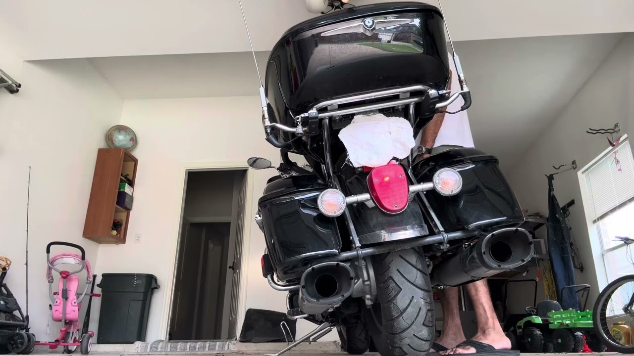 Yamaha Royal star venture monster ovals sound check